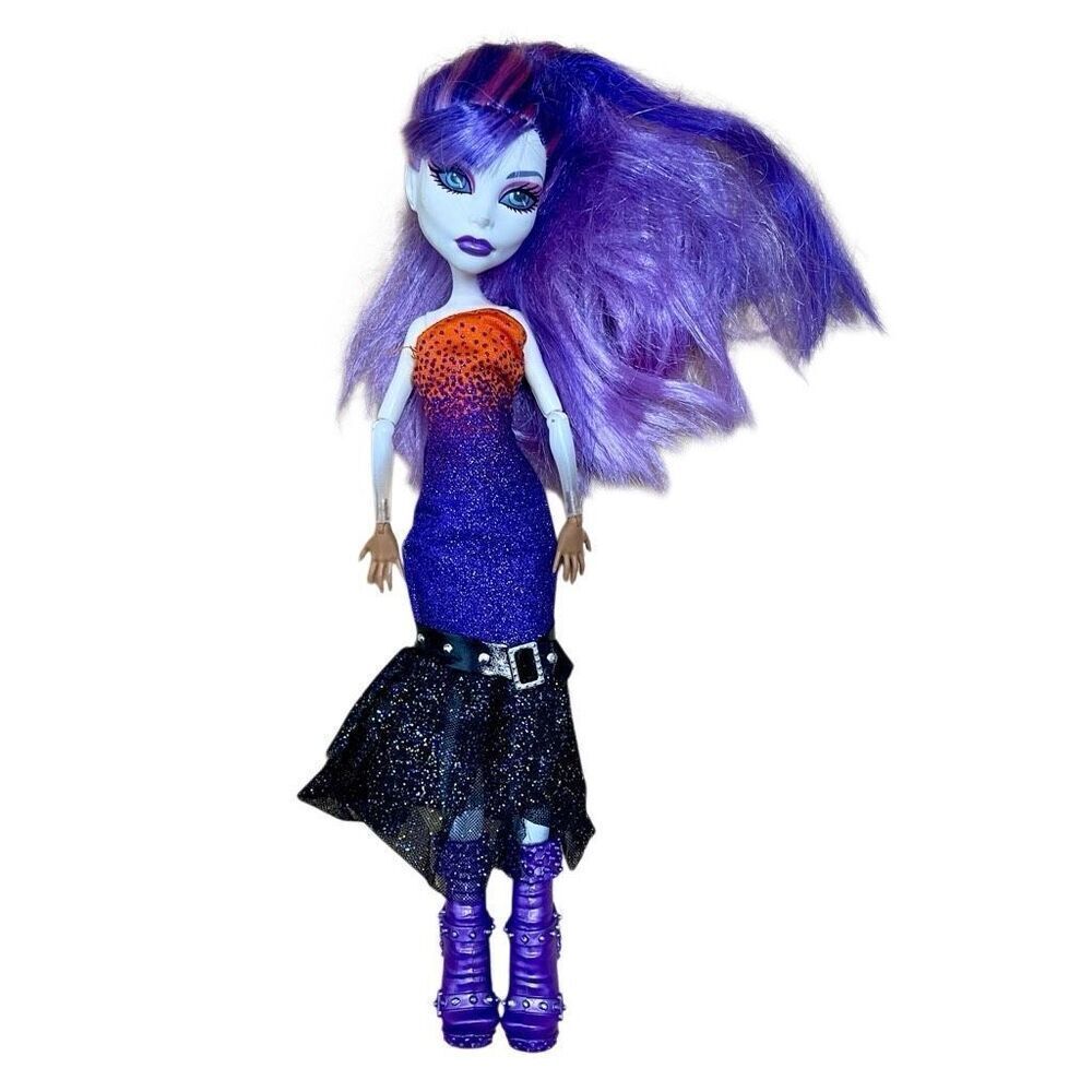 Vintage Monster High Doll Spectra Vondergeist w Casta Fierce Outfit Toy Figurine